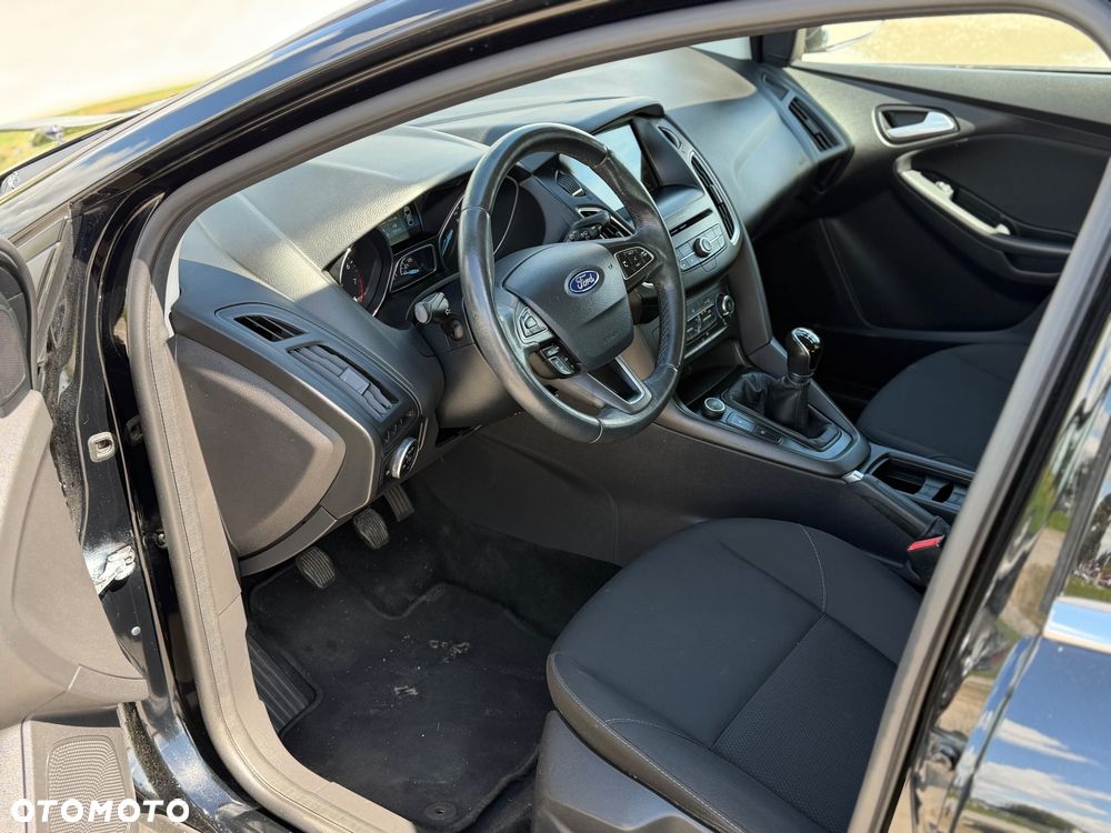 Ford Focus 1.0 EcoBoost Titanium - 5