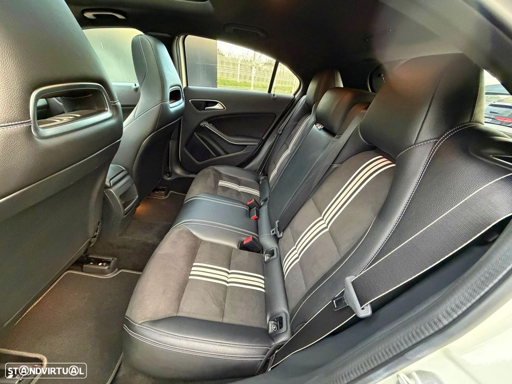 Mercedes-Benz A 180 d AMG Line - 20