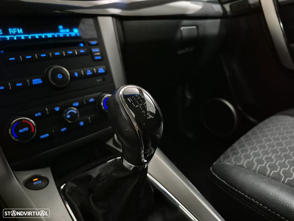 Chevrolet Captiva 2.2 VCDi Seven 7L - 26