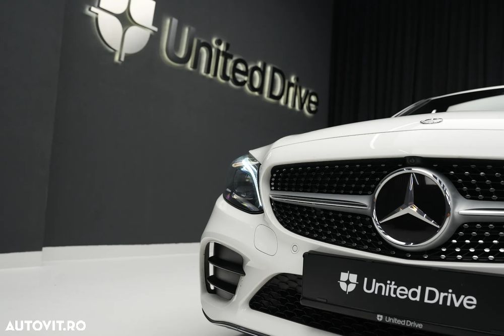 Mercedes-Benz C 400 4MATIC Coupe - 8