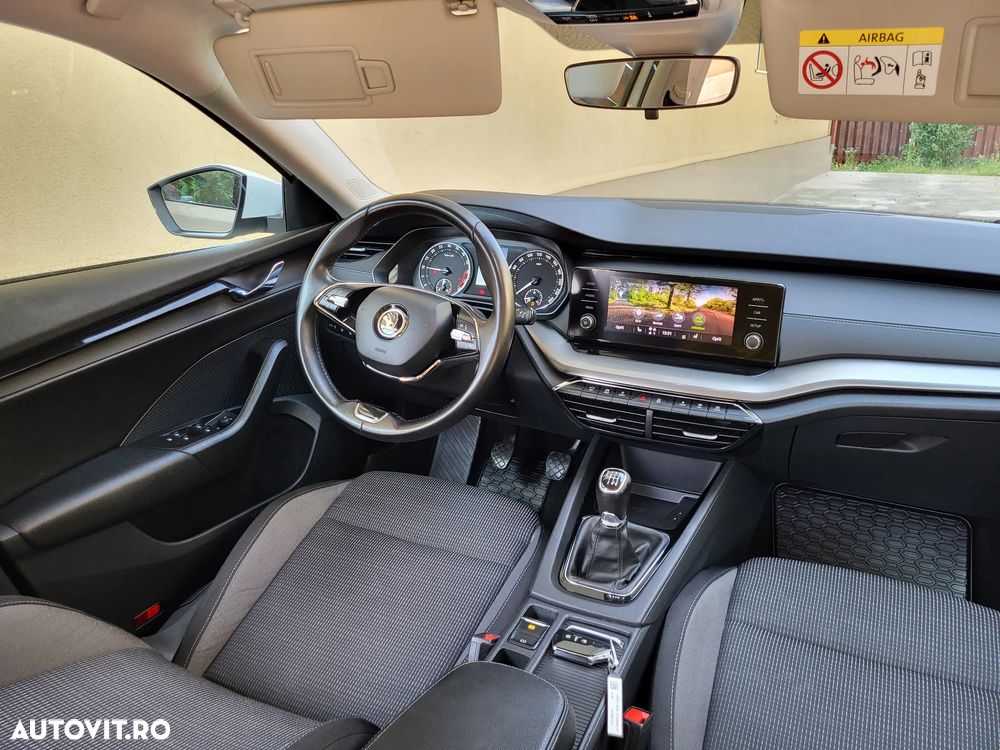 Skoda Octavia 2.0 TDI Style - 8