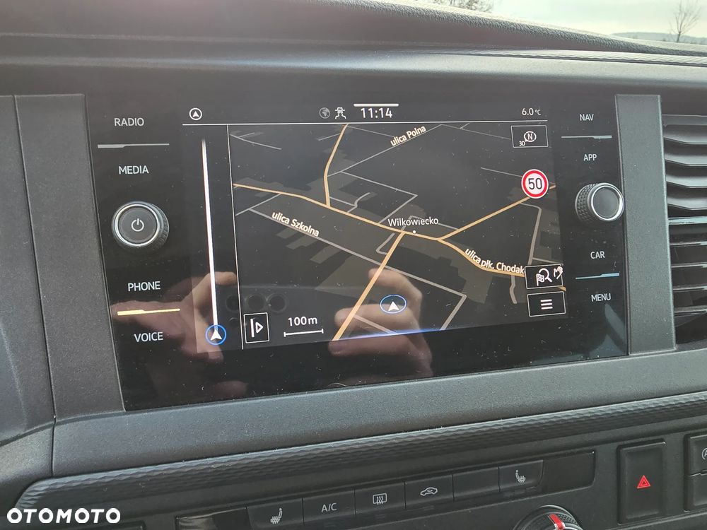 Volkswagen Caravelle 2.0 TDI L2 Comfortline DSG - 24