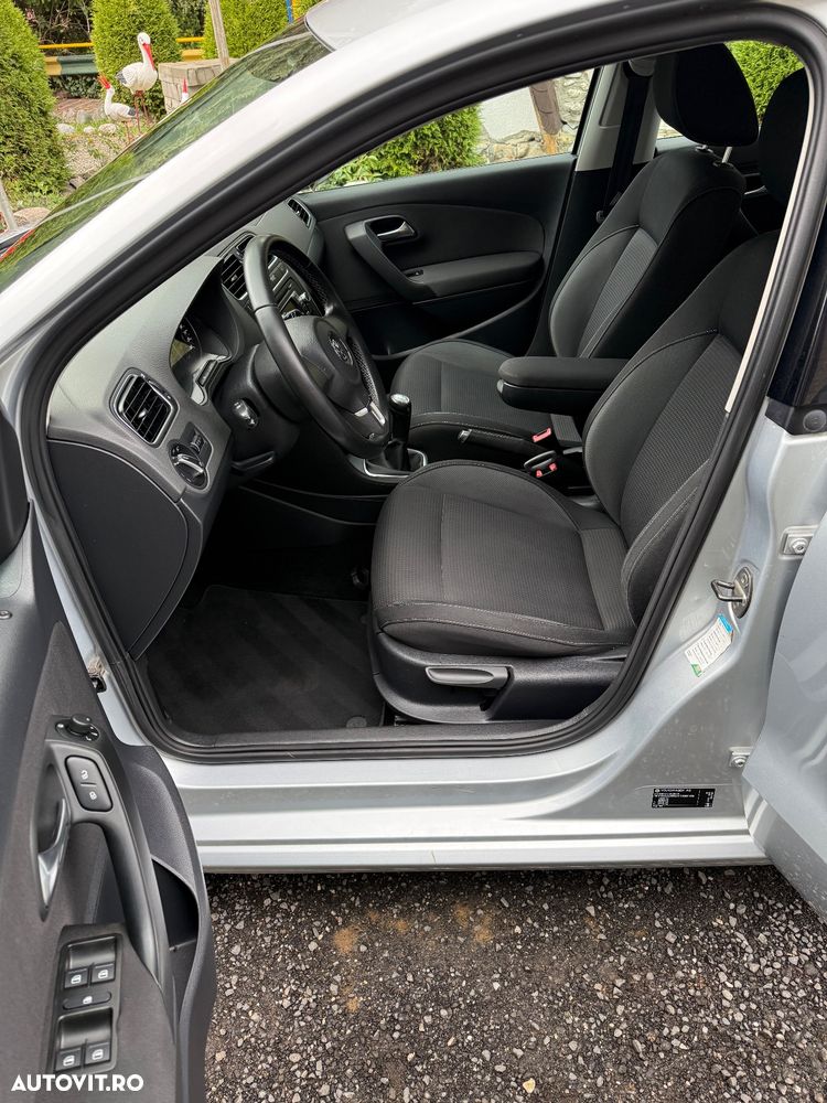 Volkswagen Polo 1.6 TDI Comfortline - 4