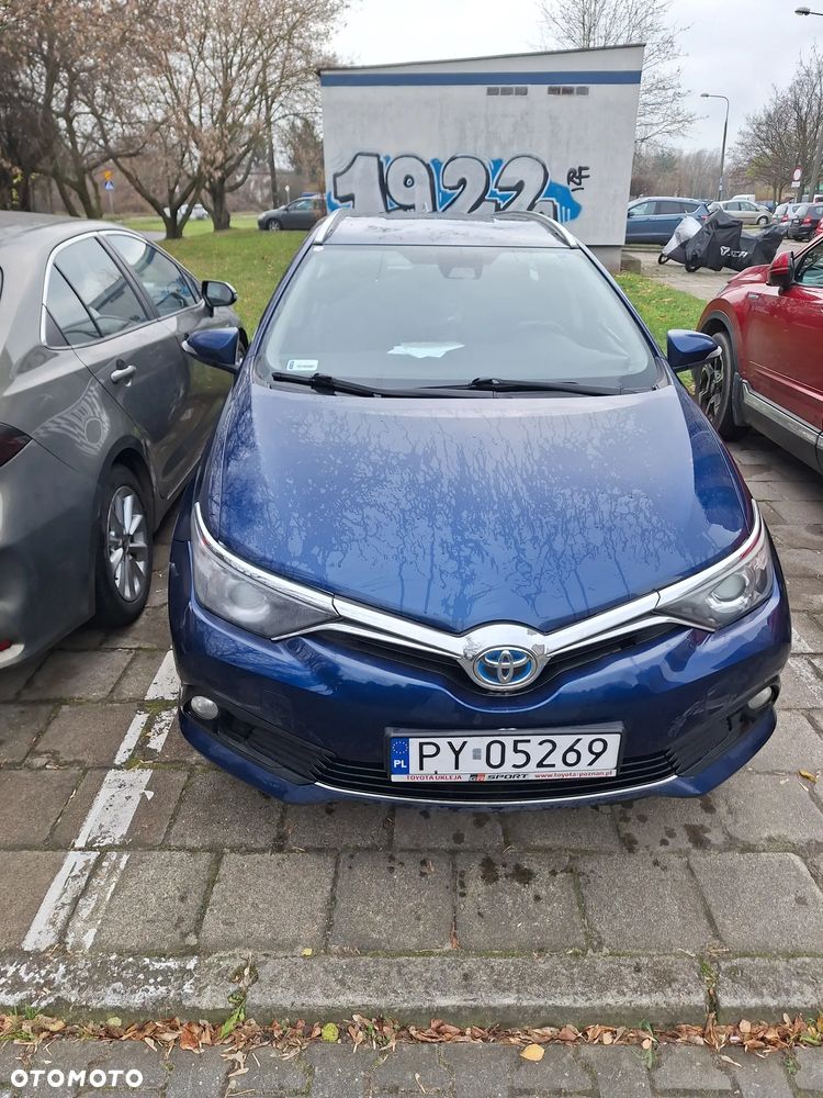 Toyota Auris Hybrid 135 Premium - 2