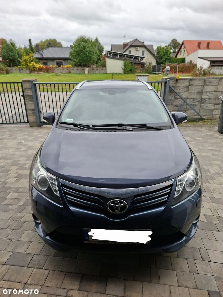 Toyota Avensis - 11