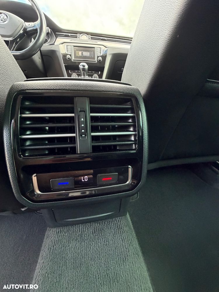 Volkswagen Passat 2.0 Blue TDI SCR Highline - 24