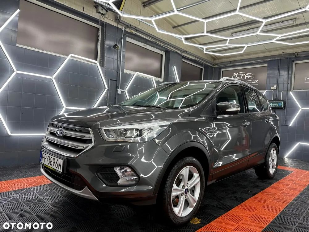 Ford Kuga 1.5 EcoBoost 2x4 Titanium - 12
