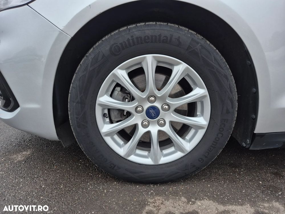 Ford Mondeo 2.0 HEV Trend - 29