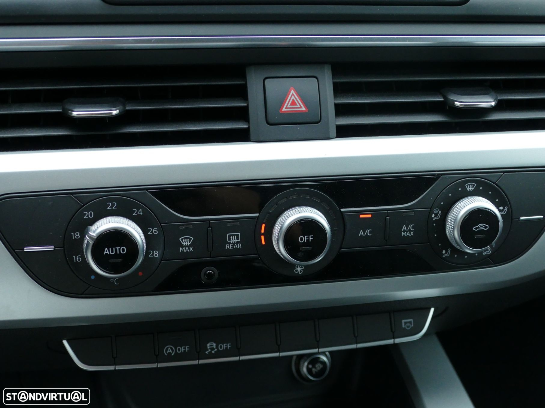 Audi A4 Avant 2.0 TDI Advance - 19