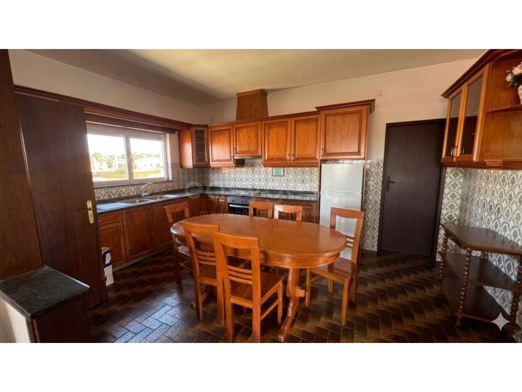 Moradia T3 situada em Vieira de Leiria - Grande imagem: 3/13