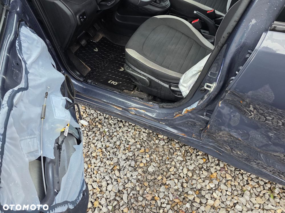 Hyundai i10 1.0 Modern - 12