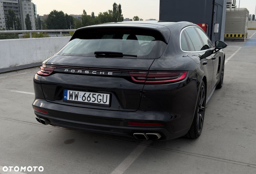 Porsche Panamera Turbo - 11