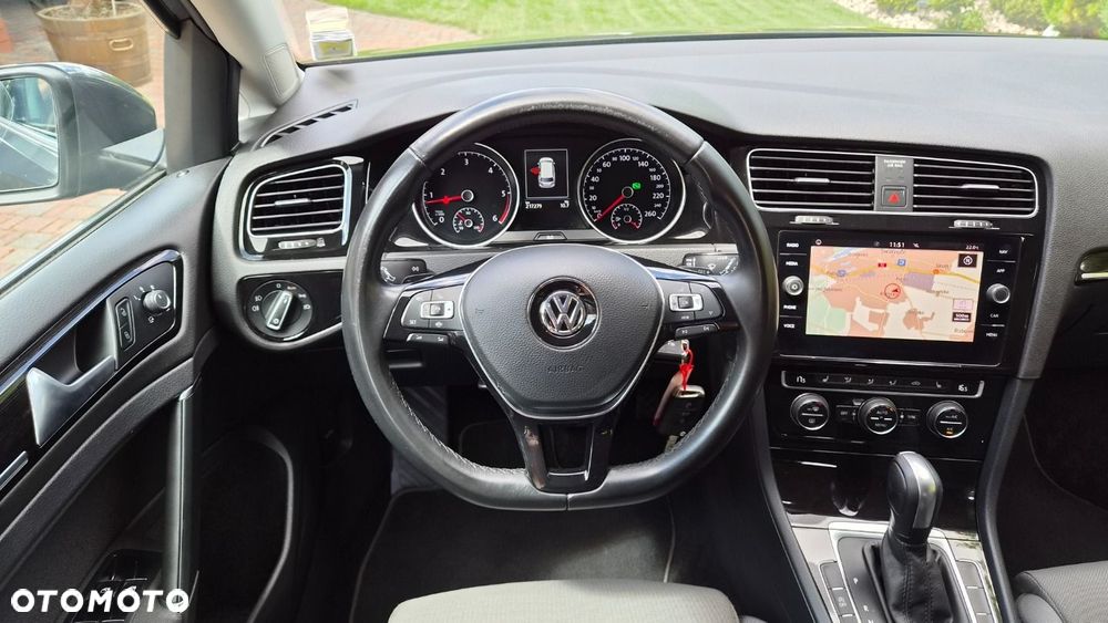 Volkswagen Golf Variant 2.0 TDI SCR DSG Highline - 15
