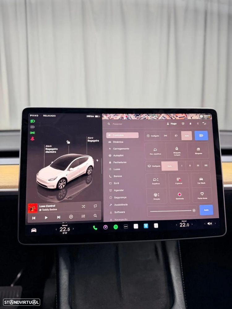 Tesla Model Y Long Range Dual Motor AWD - 11