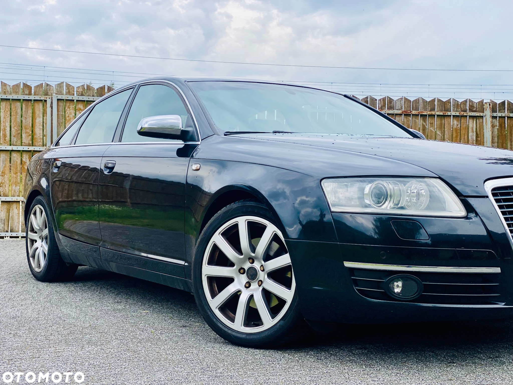 Audi A6 2.4 - 8