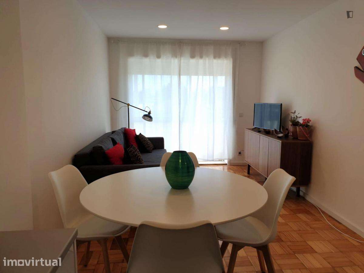 Apartamento com 1 quartos - localizado em Massarelos Porto - Grande imagem: 4/22