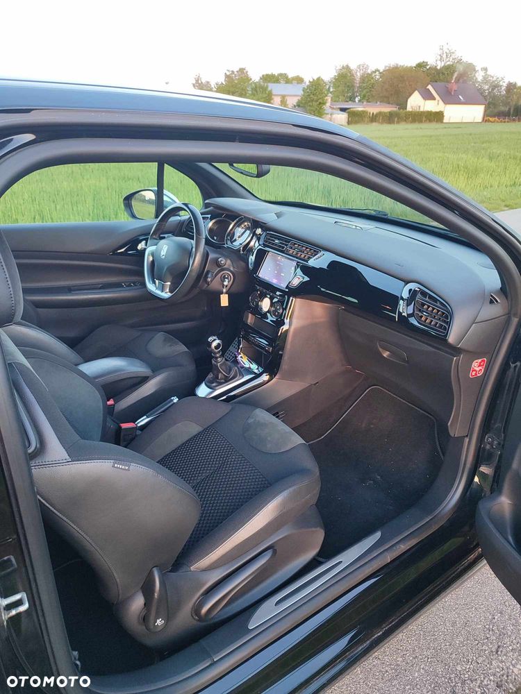 Citroën DS3 1.6 THP SportChic S&S - 16
