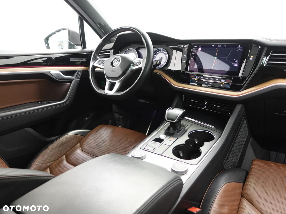 Volkswagen Touareg 4.0 V8 TDI SCR 4Motion Automatik - 31