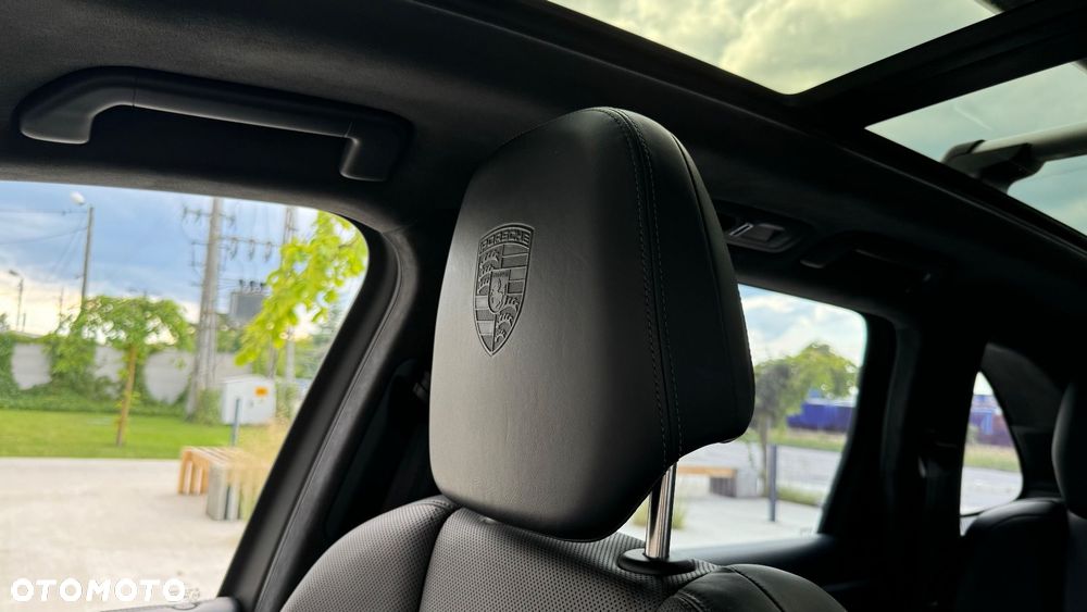 Porsche Cayenne - 18