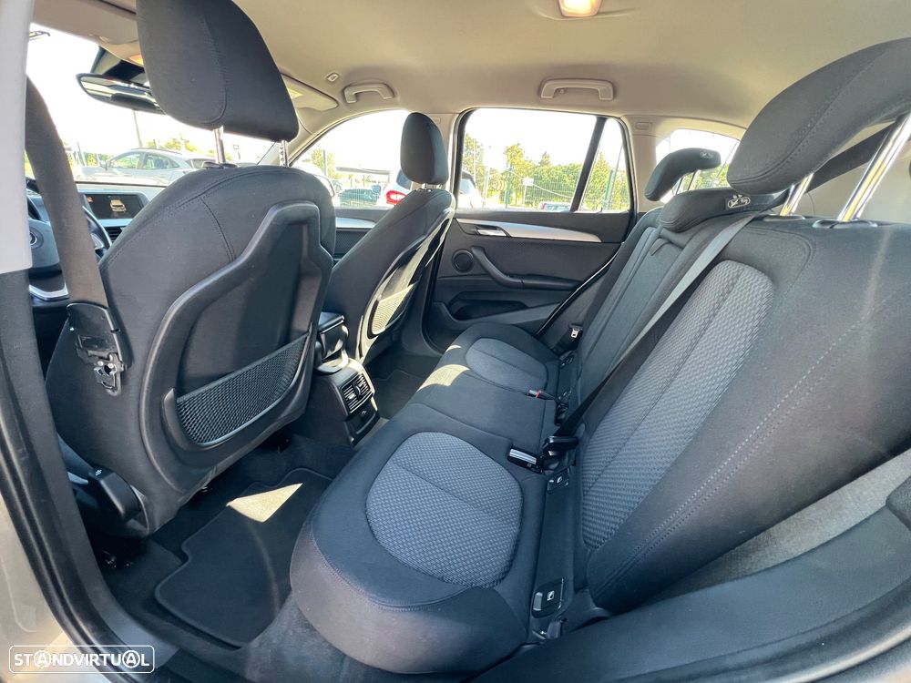 BMW X1 16 d sDrive Line xLine - 13