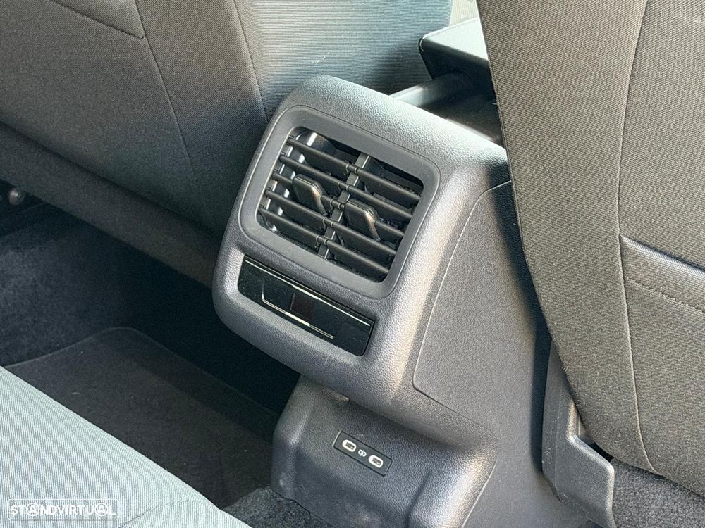 VW T-Roc 1.5 eTSI Life DSG - 16