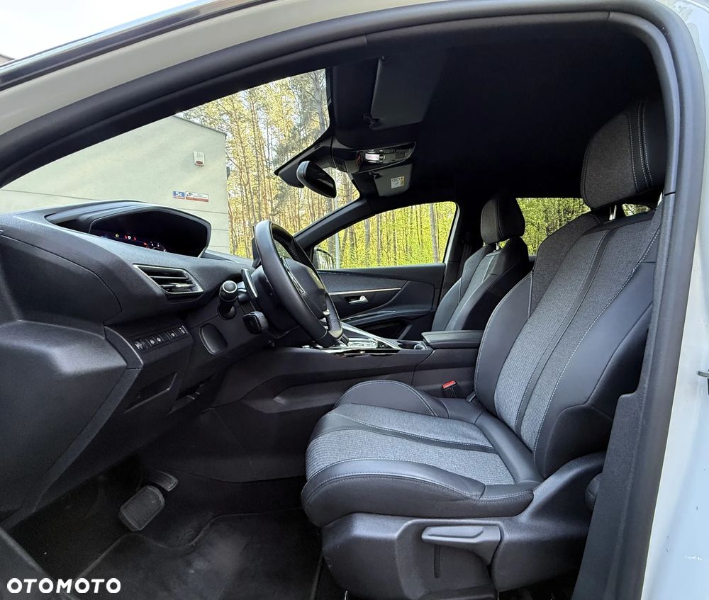 Peugeot 3008 1.5 BlueHDi Allure Pack S&S EAT8 - 16