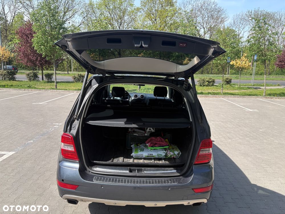 Mercedes-Benz ML 300 CDI 4Matic 7G-TRONIC DPF BlueEFFICIENCY - 8