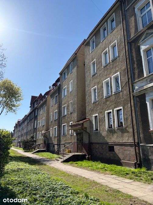 Mieszkanie 3 Pokoje Balkon Parter Parking