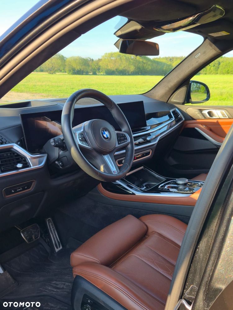 BMW X7 xDrive40d mHEV Individual Edition sport - 29