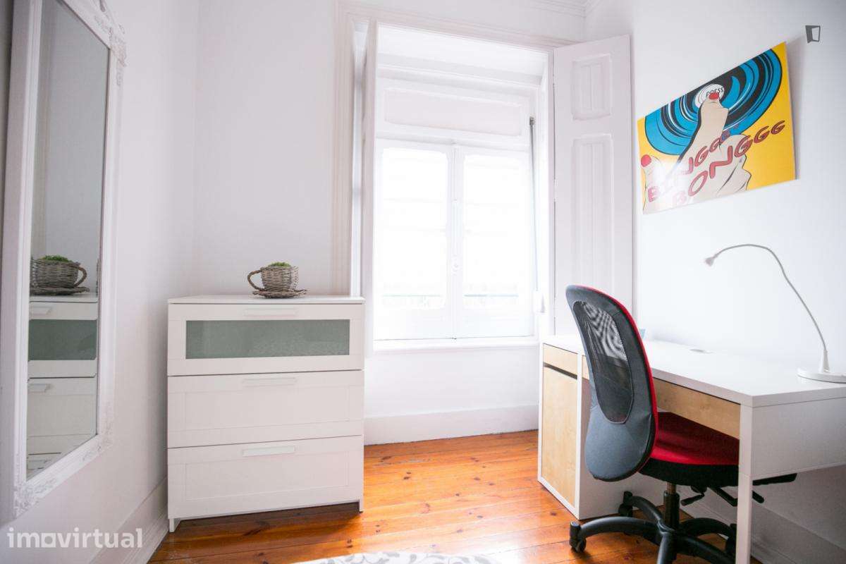 Quarto - localizado em Arroios Lisbon - Grande imagem: 4/15