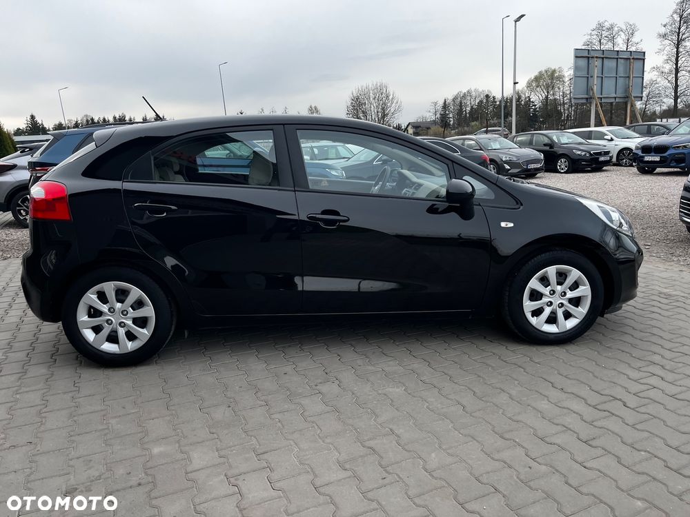 Kia Rio 1.2 M - 12