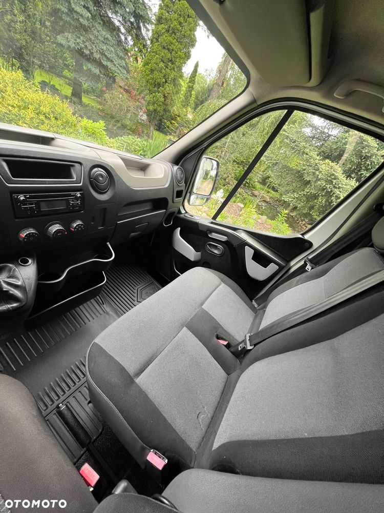Renault Master III Furgon CONFORT F3500 L2H2 2,3 dCi 125 - 11