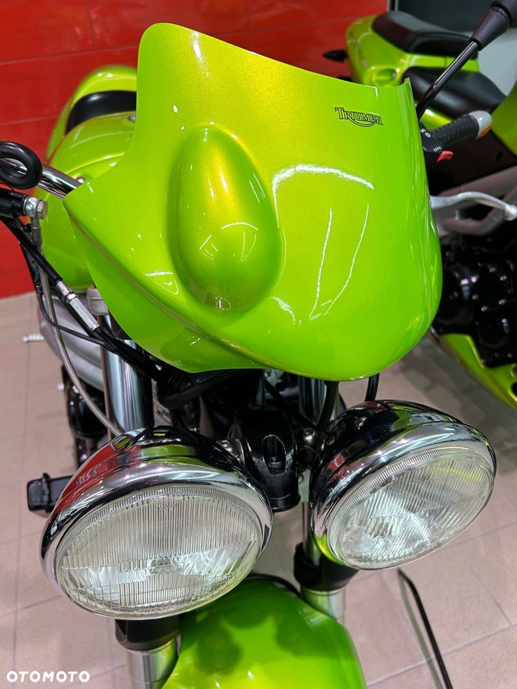 Triumph T - 13