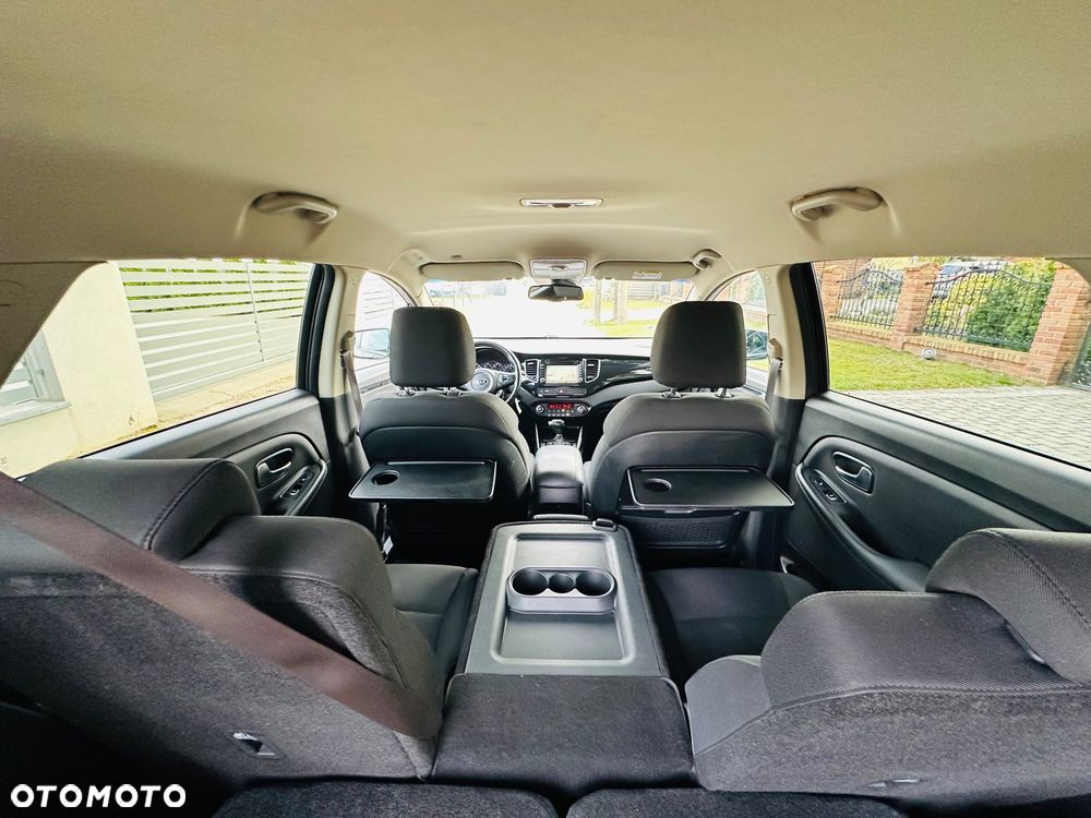 Kia Carens 1.7 CRDi Business Line 7os 7DCT - 8