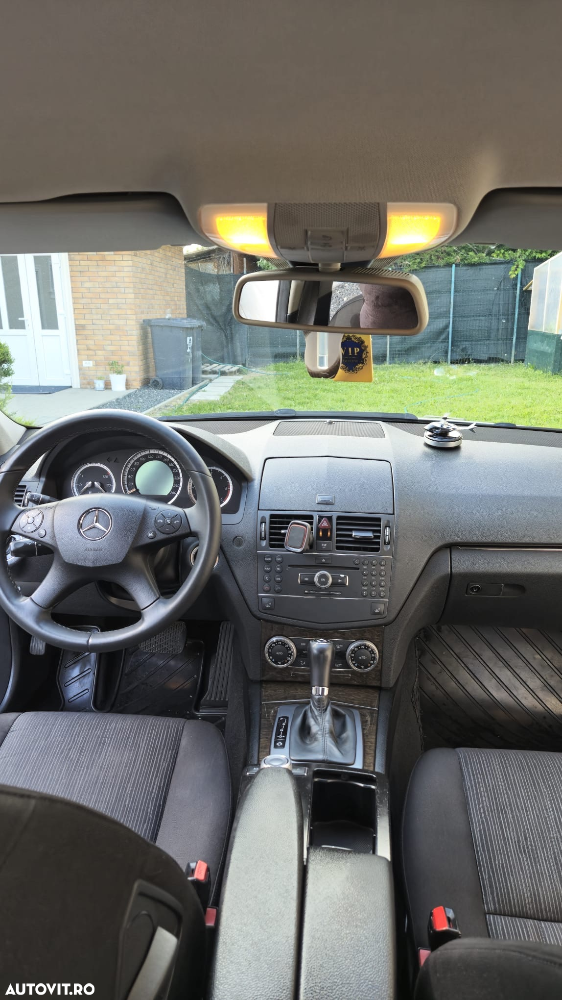 Mercedes-Benz C - 12
