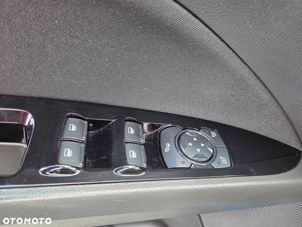Ford Mondeo 1.5 EcoBoost Titanium - 38