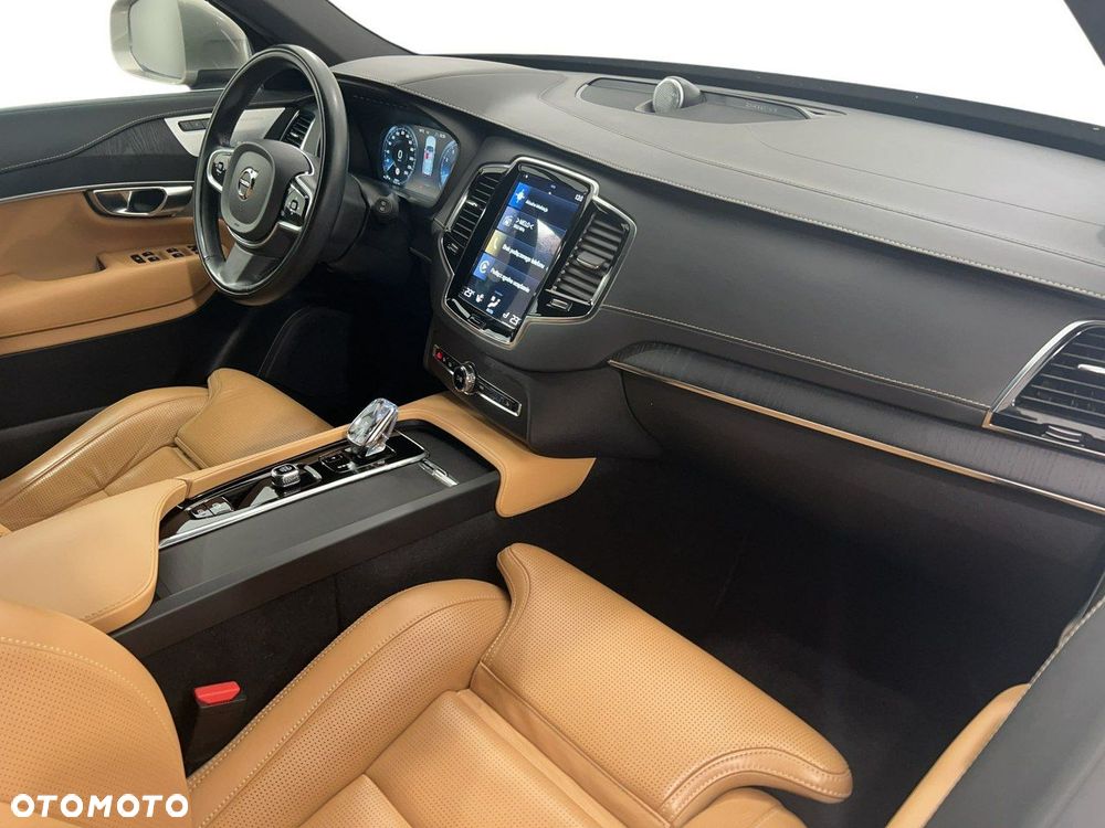 Volvo XC 90 - 15