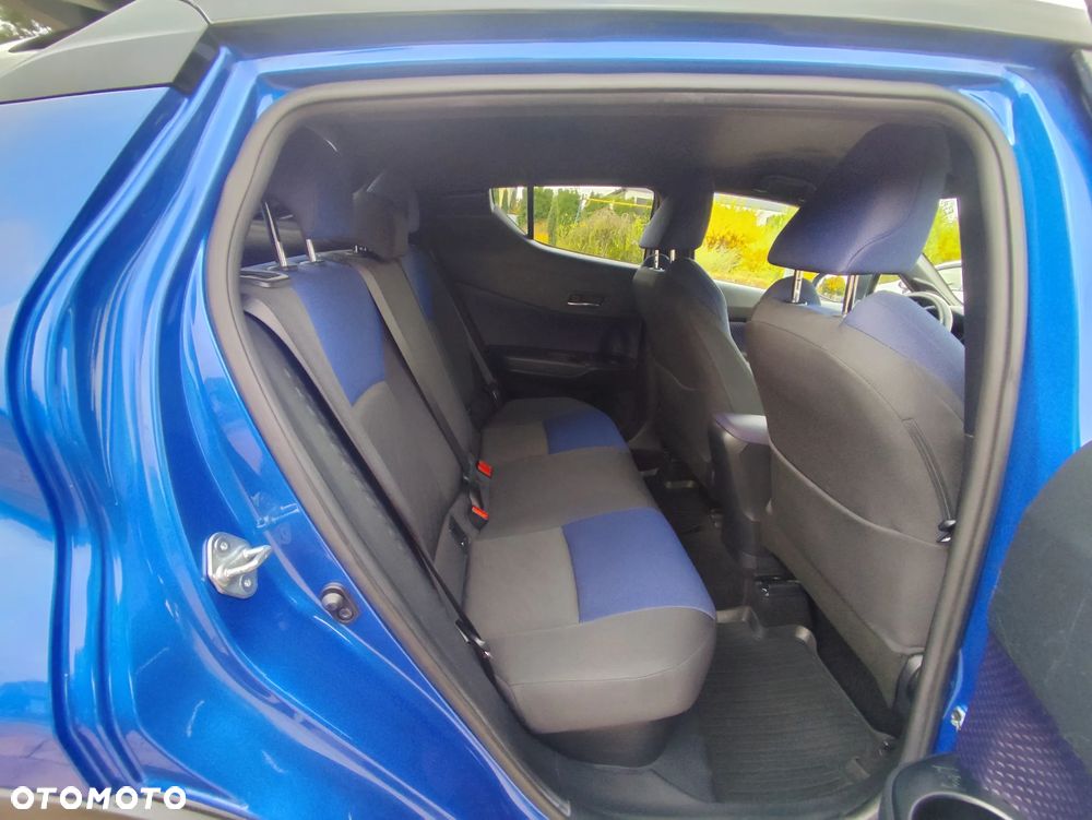 Toyota C-HR Hybrid Style Selection - 21