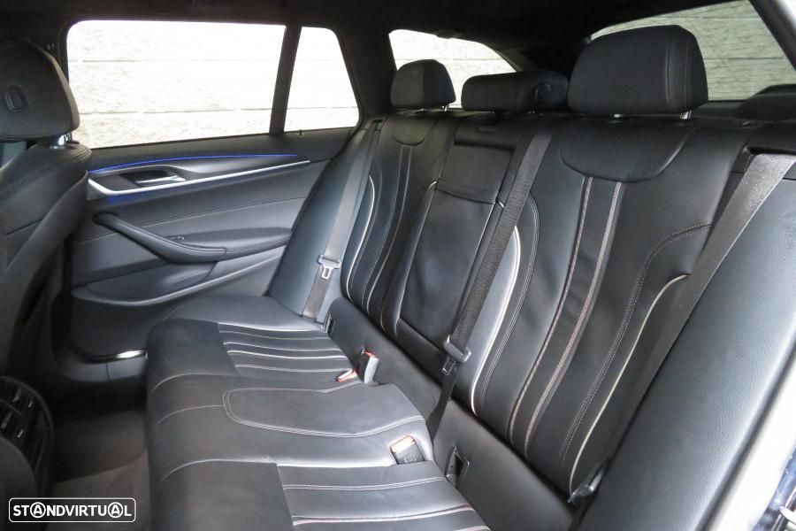 BMW 520 d Pack Desportivo M Auto - 28