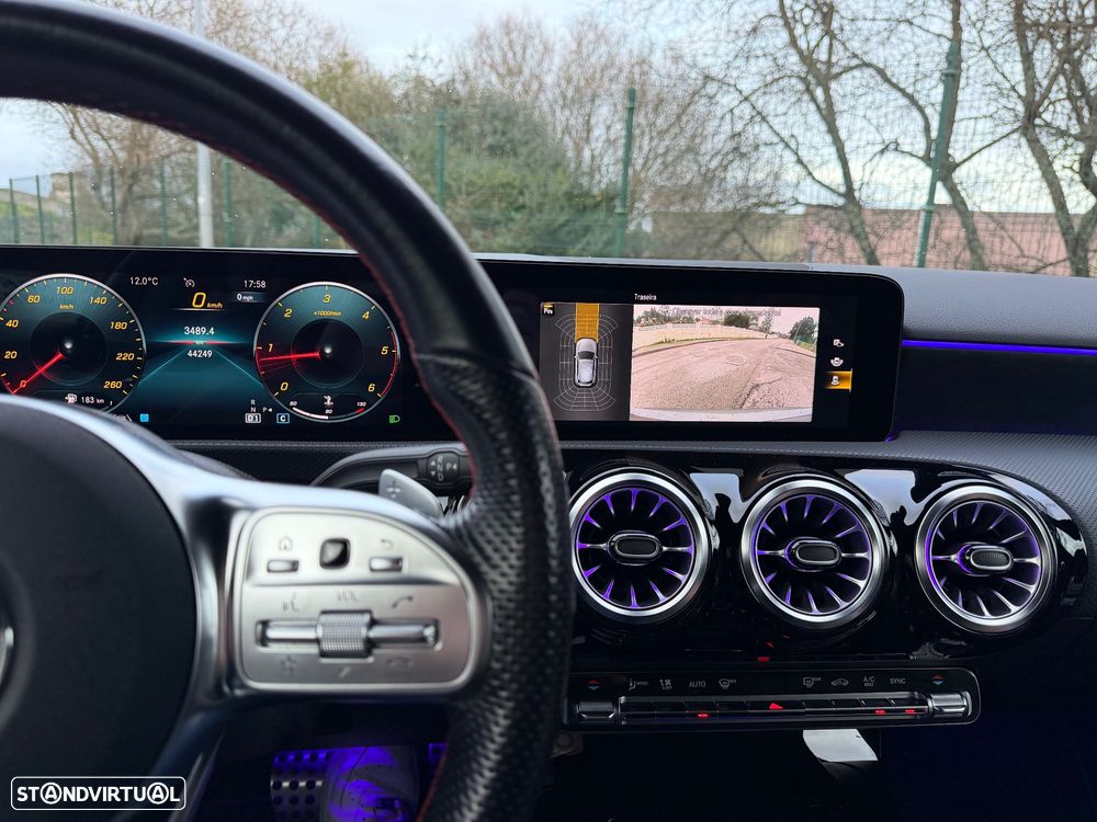 Mercedes-Benz A 180 d AMG Line Aut. - 42