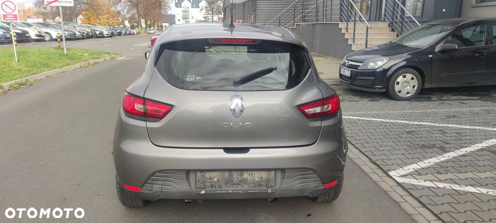 Renault Clio 1.2 16V Life - 18