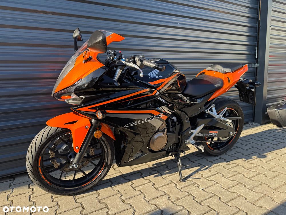 Honda CBR - 3