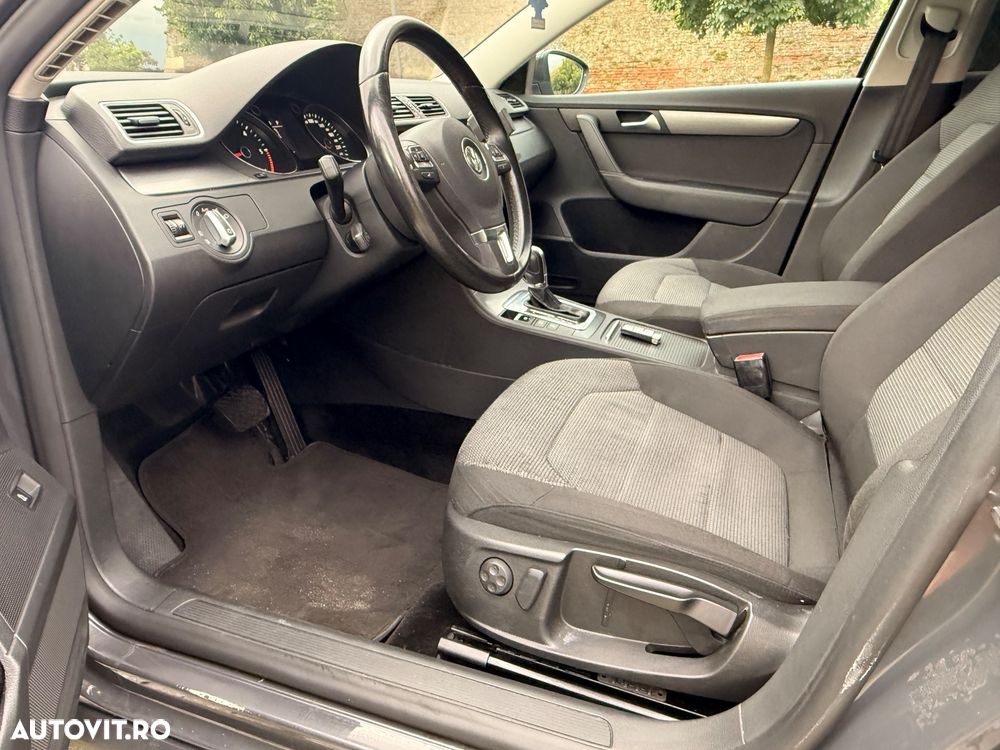 Volkswagen Passat 2.0 TDI DSG Highline - 15