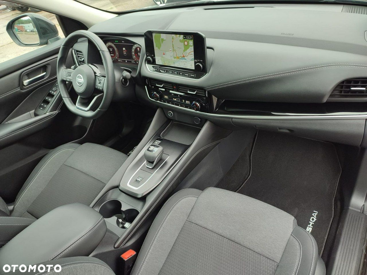 Nissan Qashqai - 12