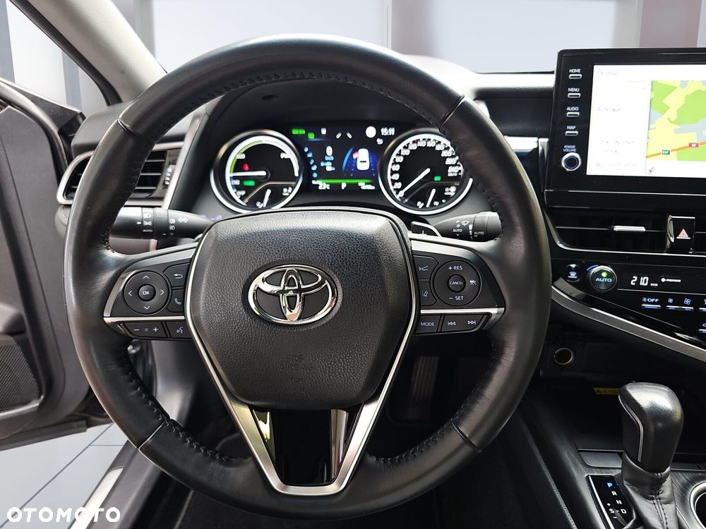 Toyota Camry 2.5 Hybrid Executive CVT - 17