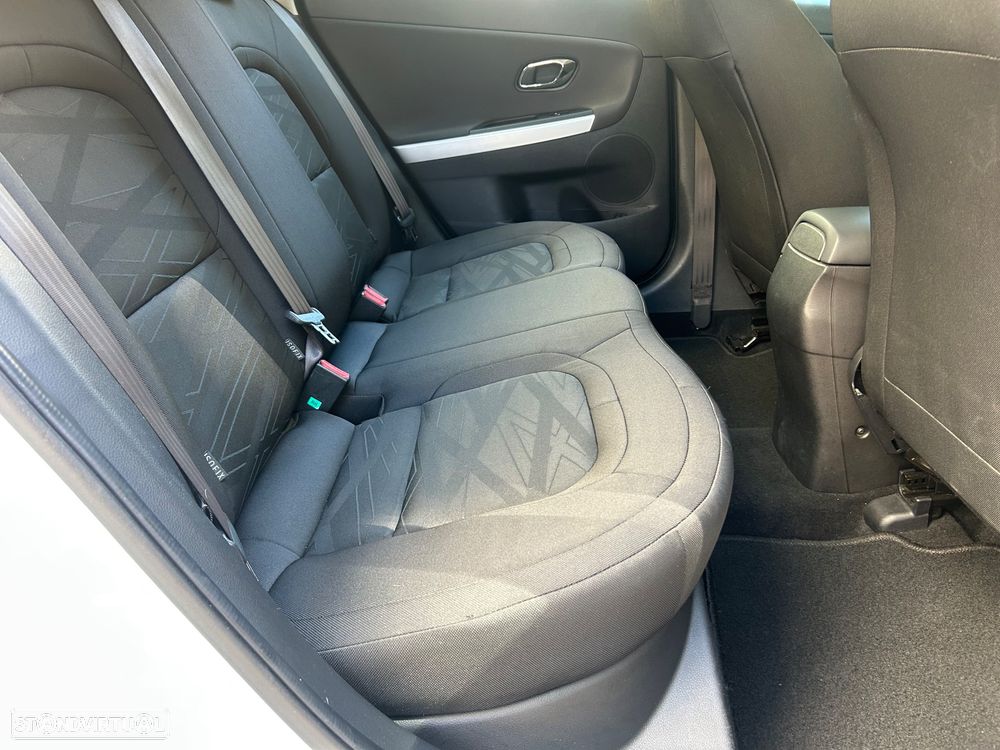 Kia Ceed - 14