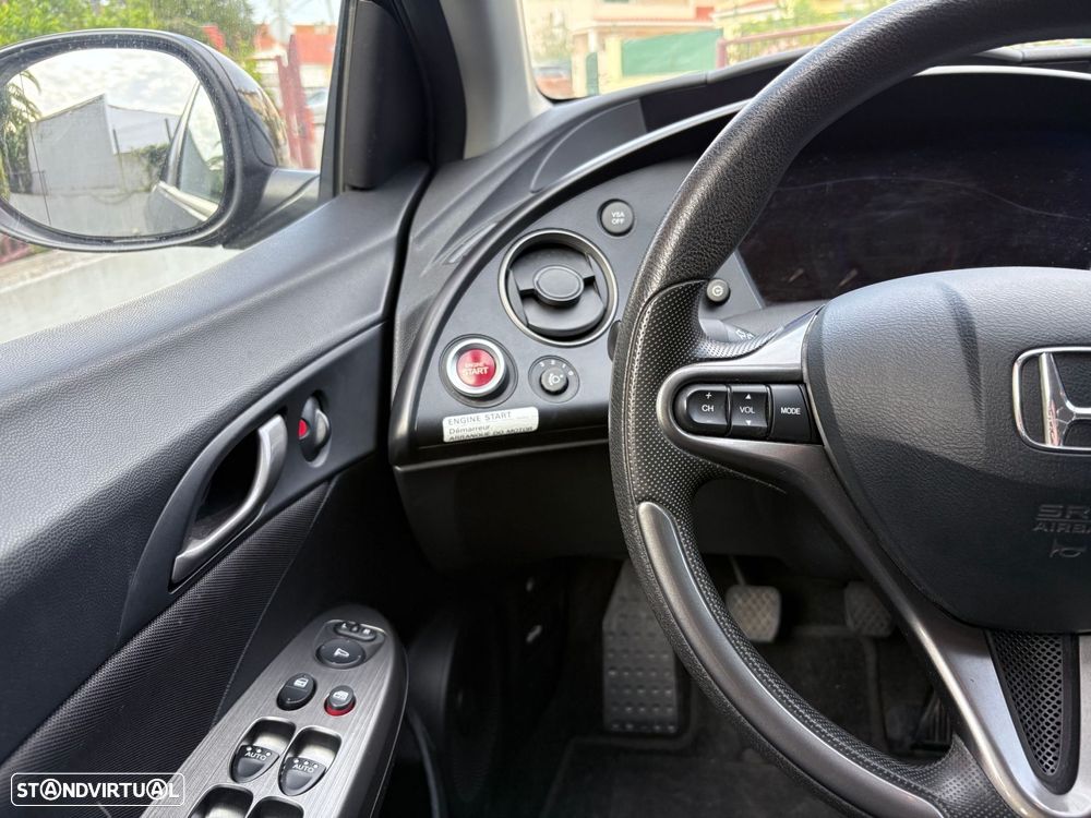 Honda Civic 1.4 i-VTEC Sport - 30