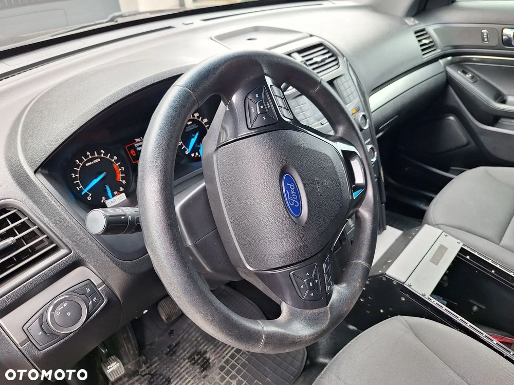 Ford Explorer - 17