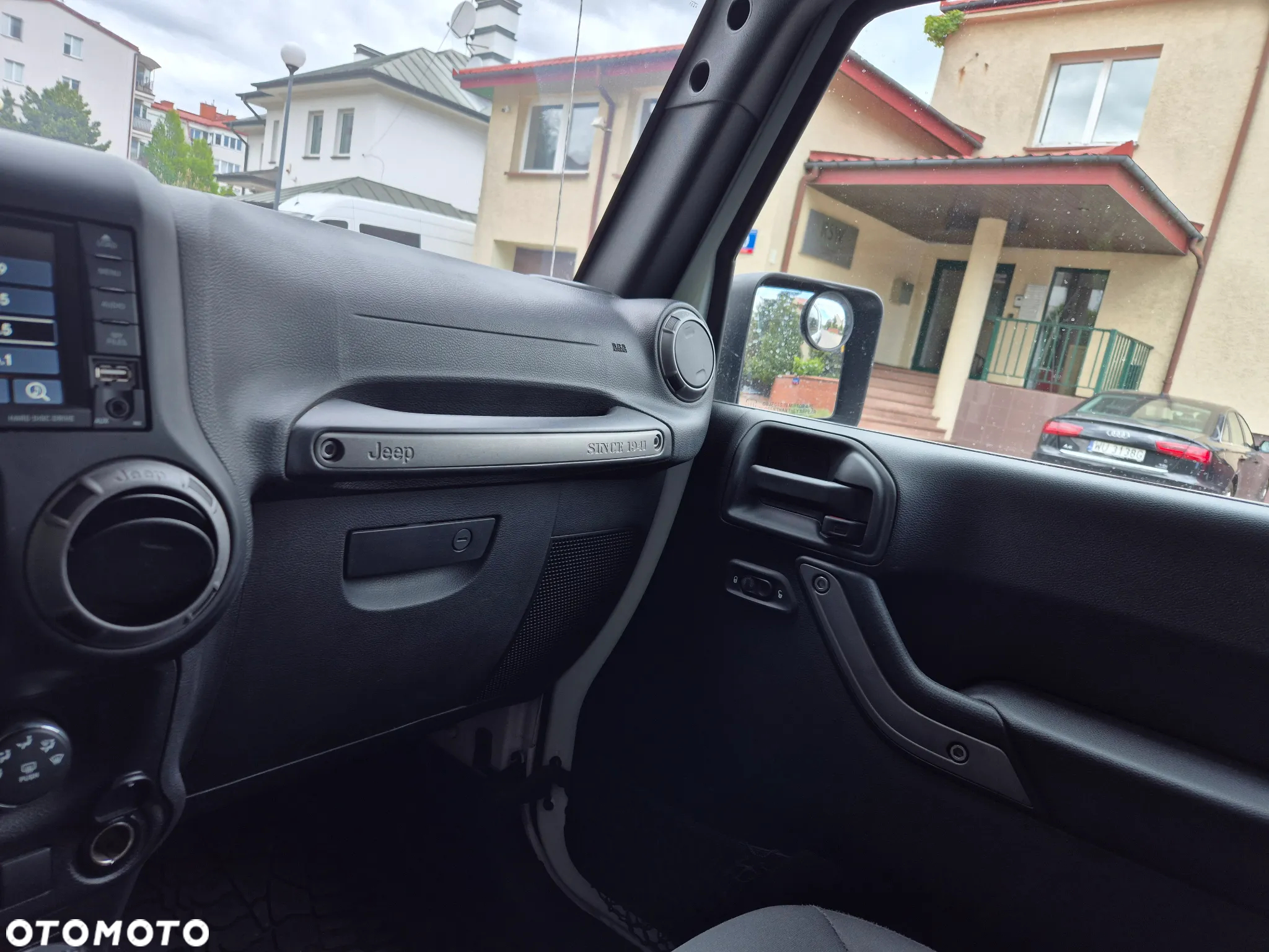 Jeep Wrangler - 36