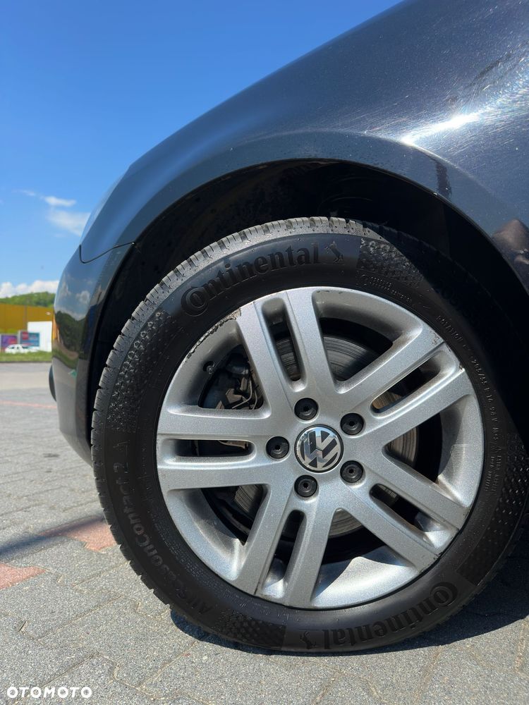 Volkswagen Golf 2.0 TDI Highline - 5